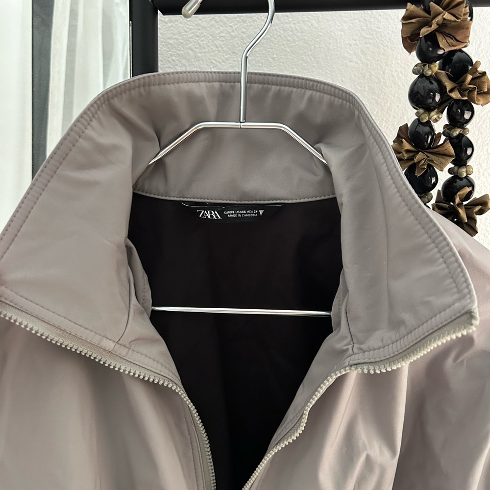 Zara Women's Taupe Jacket